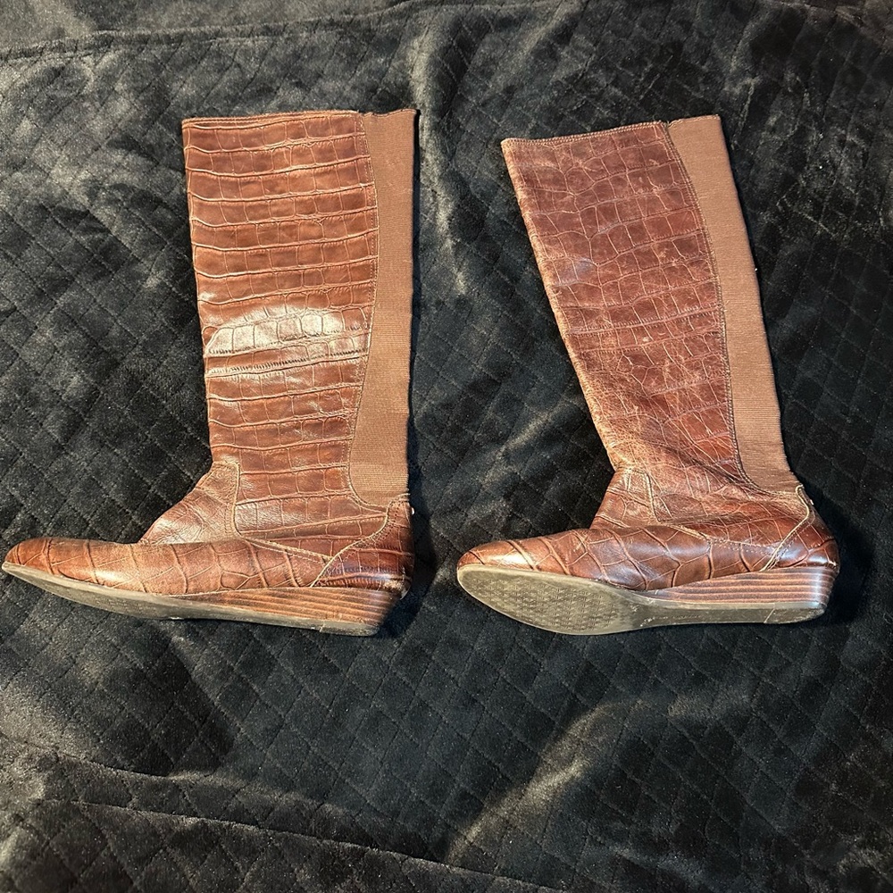Antonio Melani Boots. 8.5 dark brown.Perfect Stretchable fabric/calve area